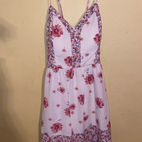 Dress - Picture 4 of 4